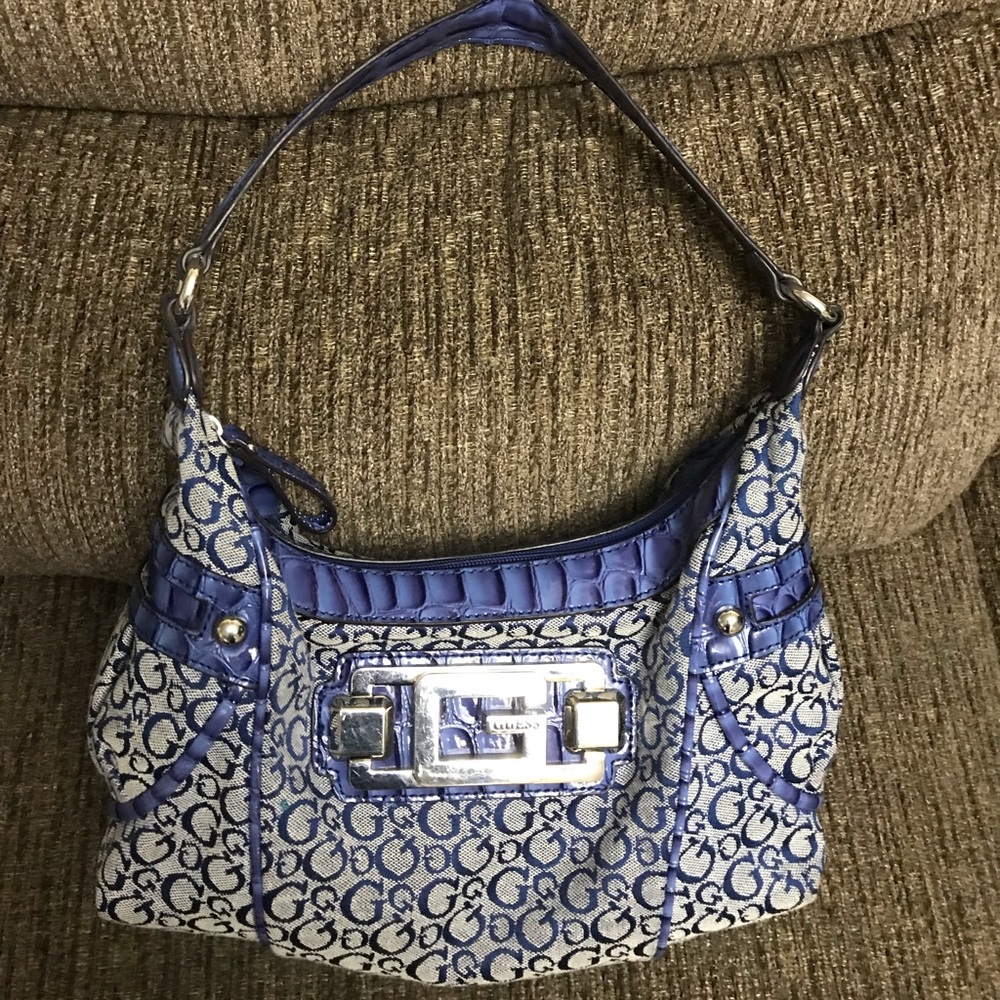 Guess purse